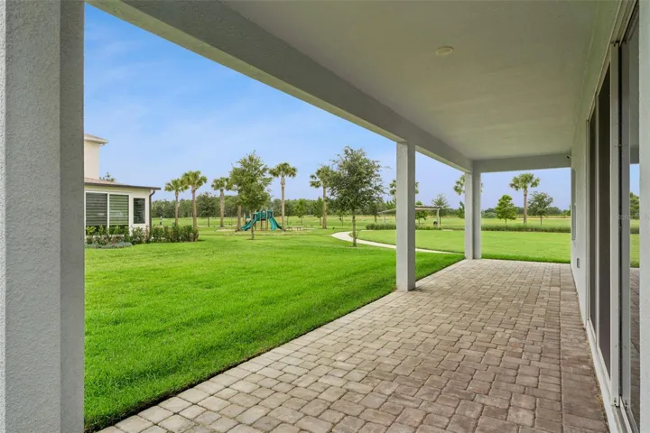 Large covered lanai
