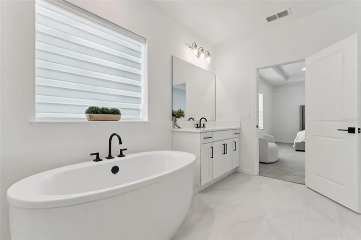 Free standing tub is amazing upgrade
