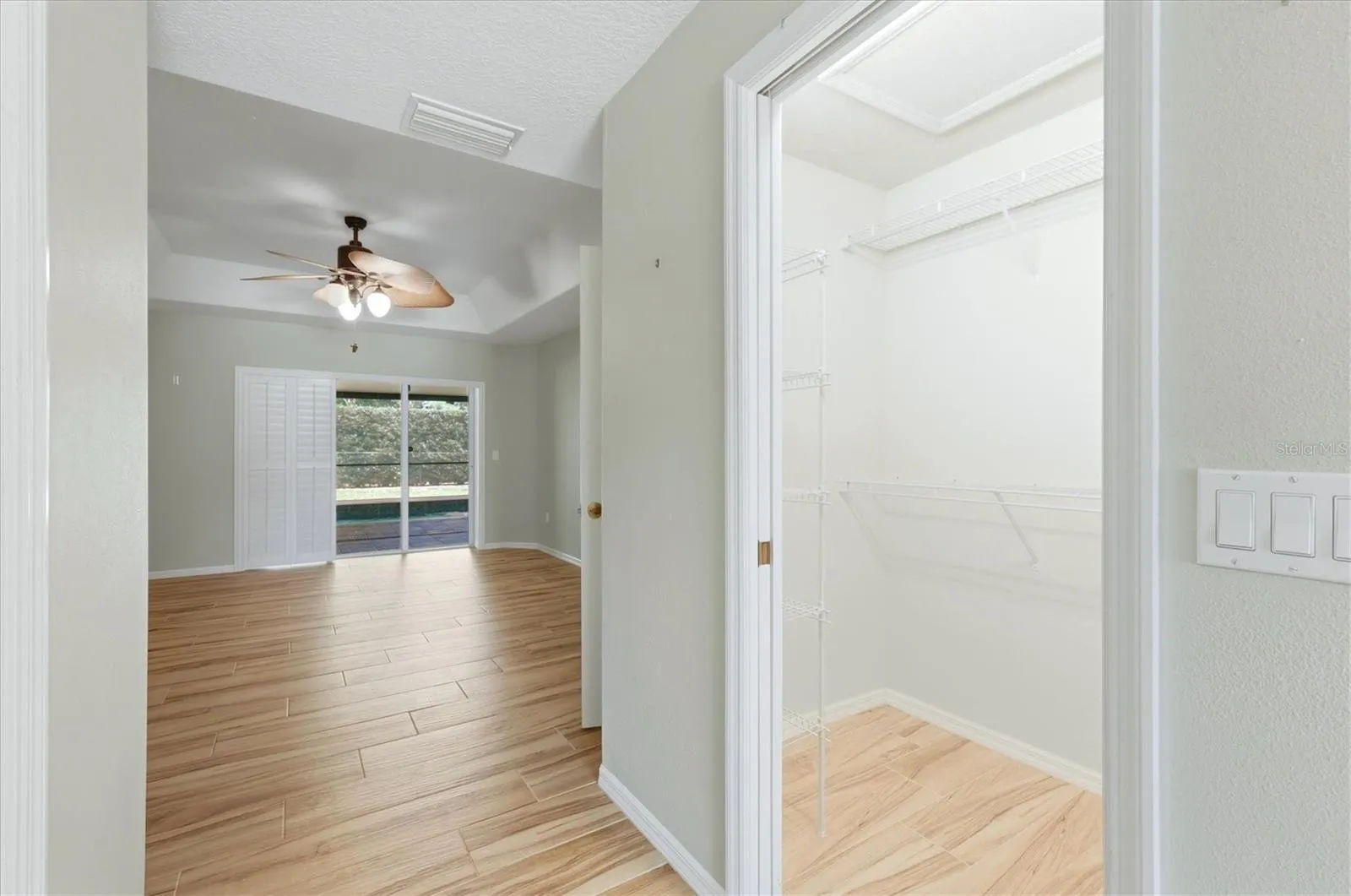 Walk in closet