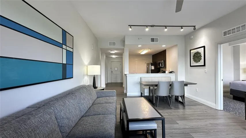 Living rm/Dining