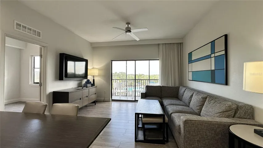 Living rm