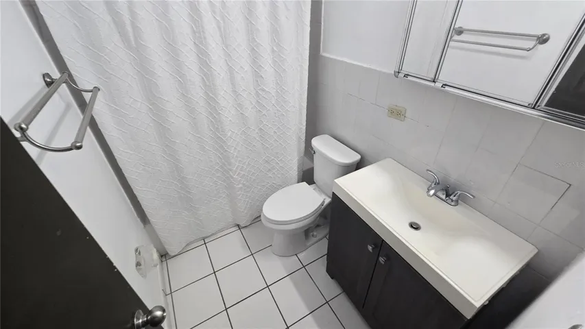 Bathroom1