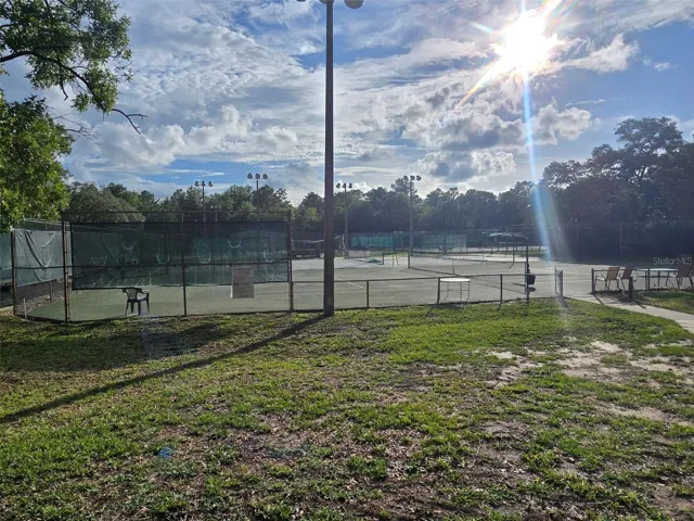 TENNIS/PICKLE BALL COURTS