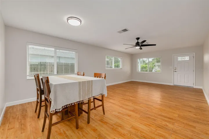 So much natural light!