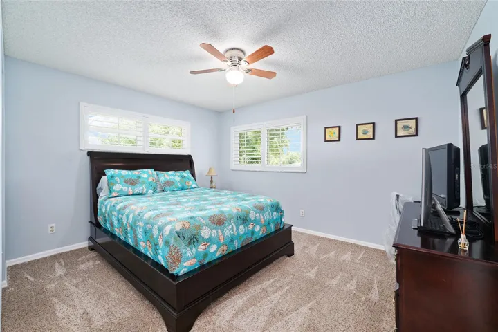 Guest bedroom