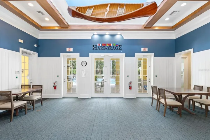 Harborage clubhouse dining area and event space.