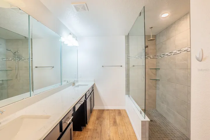 Primary bath