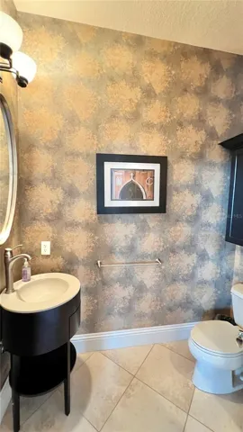 Full Bathroom 3