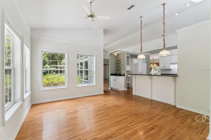 Flex Space/Florida Room