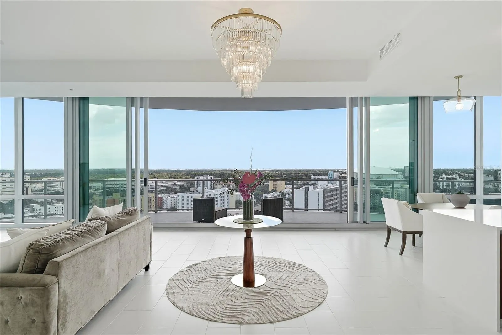 Views abound to the Don Cesar from the moment you step in