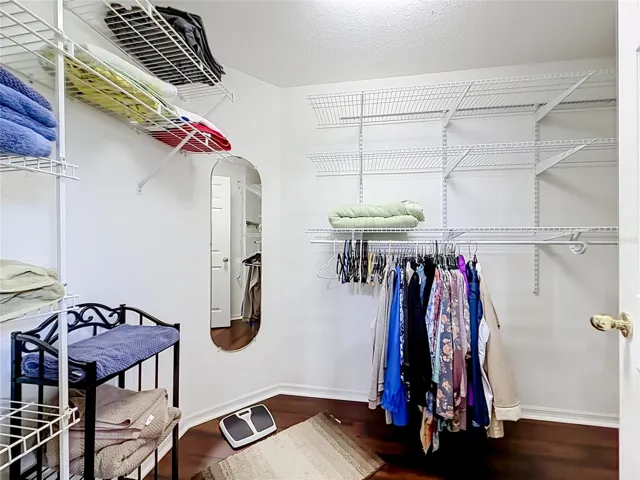 Walk In Closet