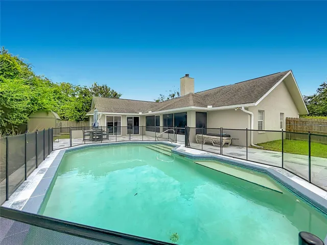 Gorgeous Pool Area