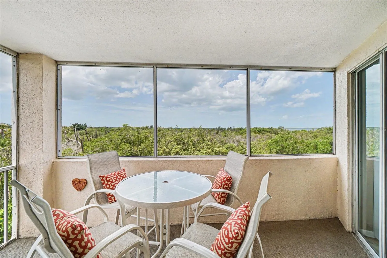 Sanctuary and water views from lanai - no buildings!