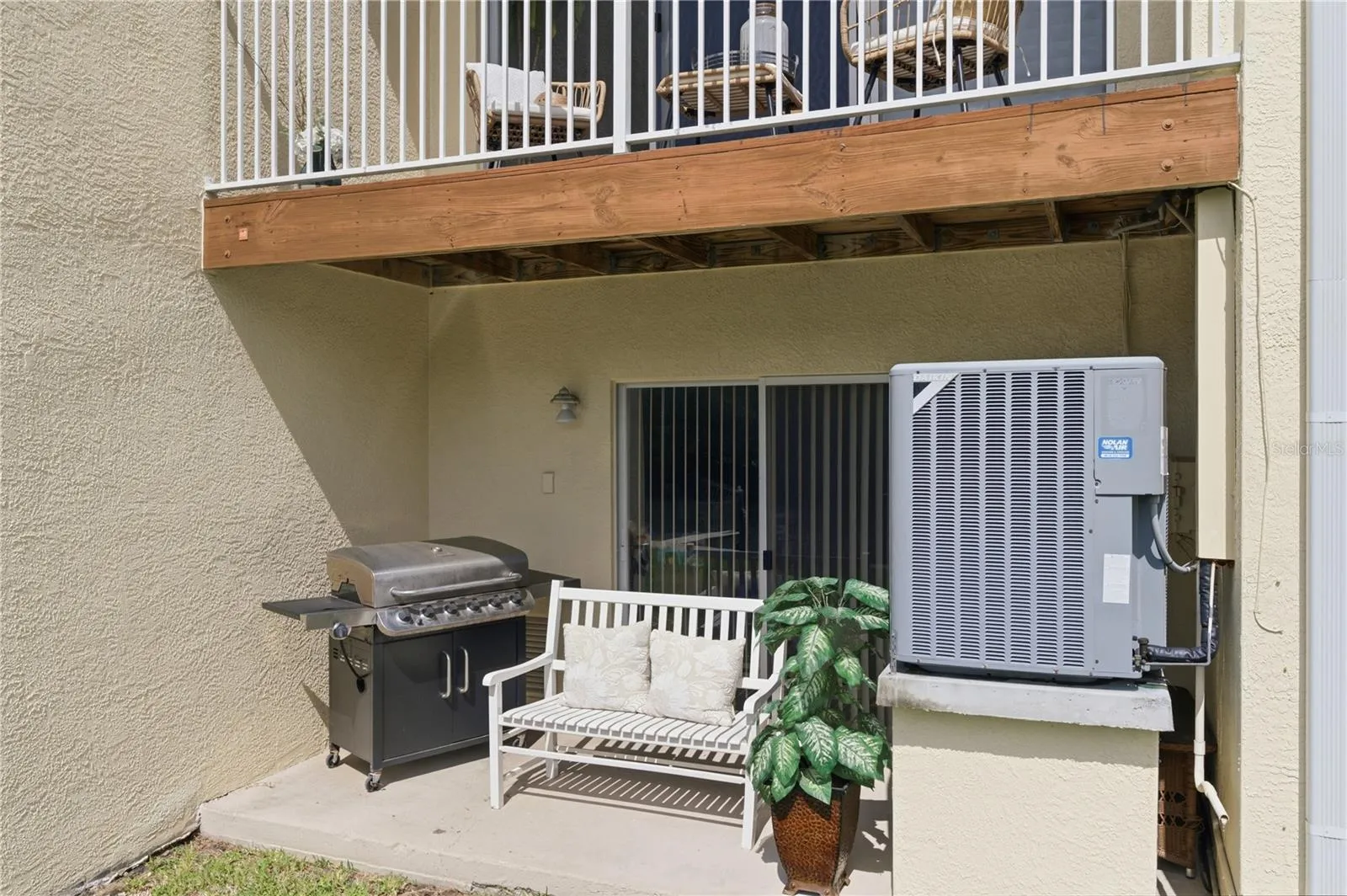 access from garage leading to the dock-AC comes with 12 yr warra