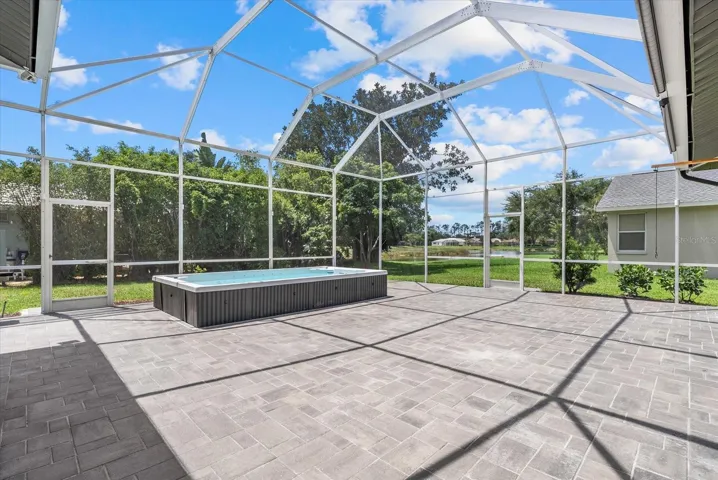 Large Lanai Screen with Swim Spa