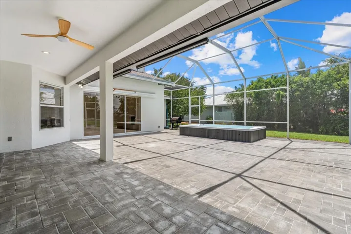 Large Covered Lanai