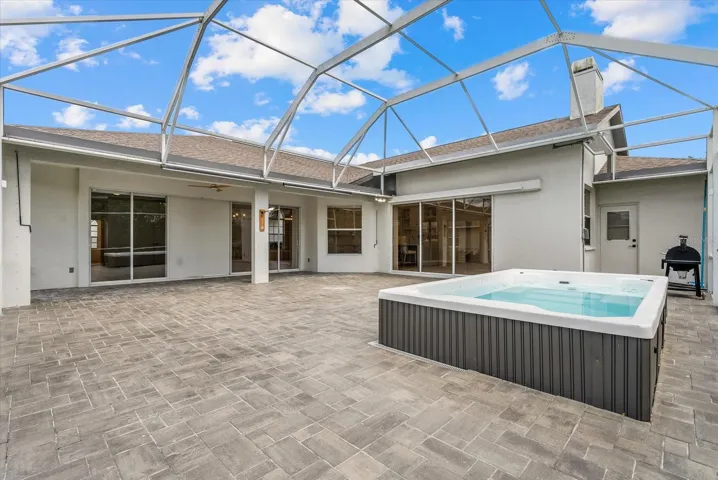 Large Lanai Screen with Swim Spa