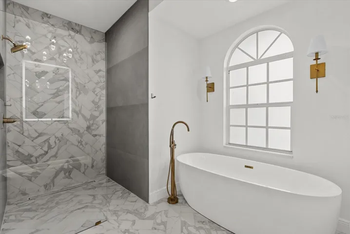 Large Walk In Shower