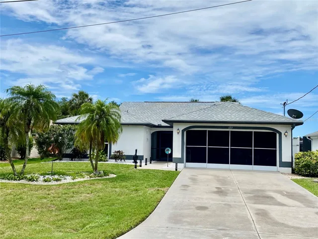 Completely close your garage with screens