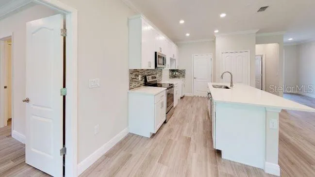 Model home - actual features may vary.