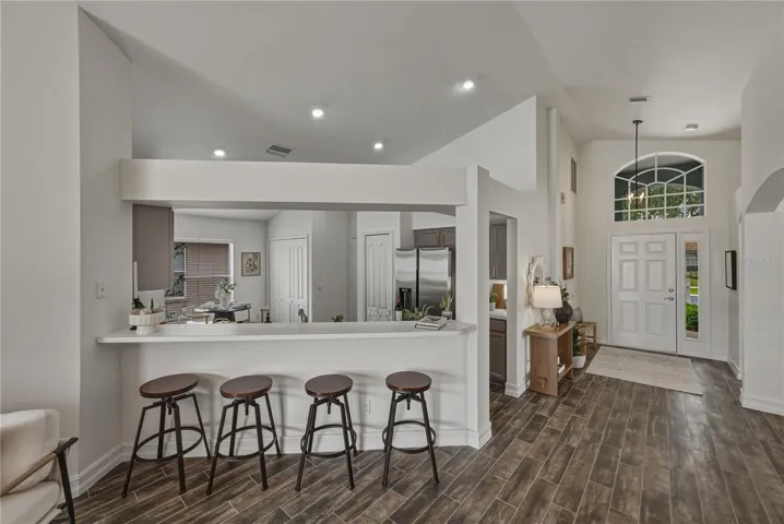 Kitchen Bartop Seating Area for 4