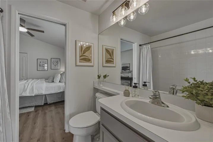 3rd Jack and Jill Full Bathroom