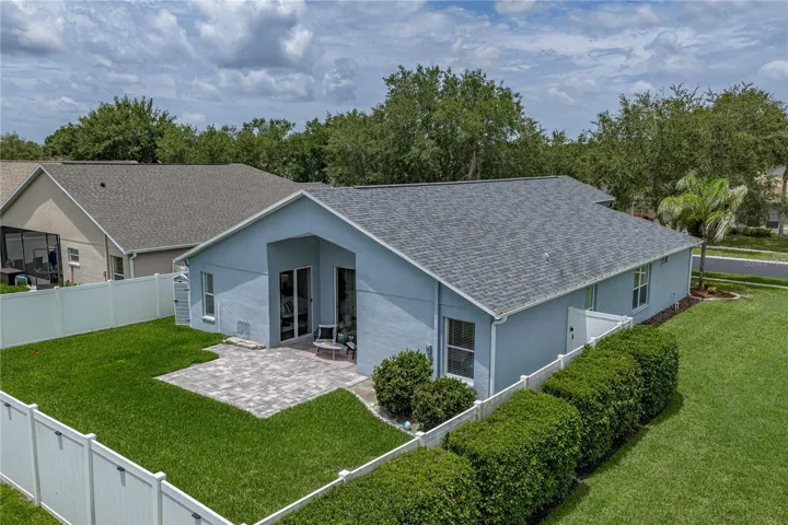 Large Rear Fenced Yard