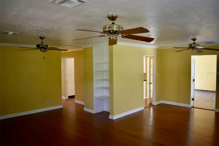 Living Room/ Dining room.