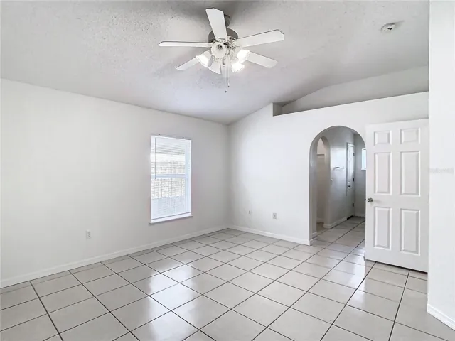 Prmary bedroom