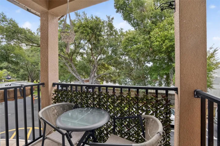 Balcony off of the kitchen living room.