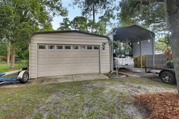 Detached Garage / 24x38