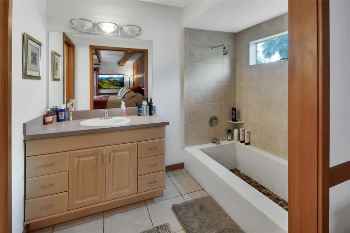 Tub / Shower