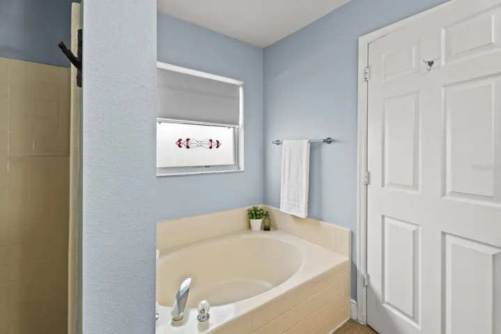 Soaking Tub