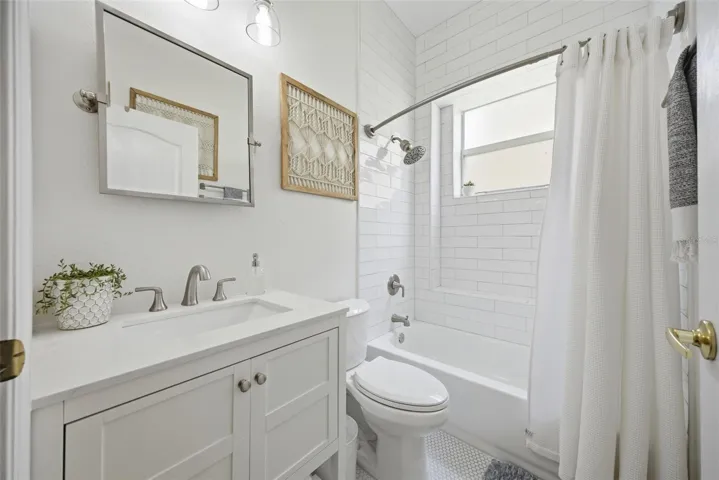Guest bathroom  1