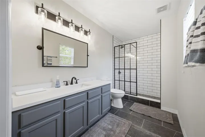 Bathroom 4