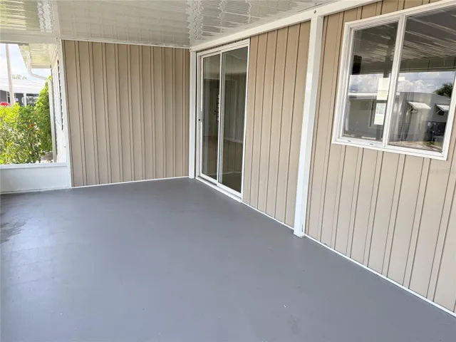 Screened lanai off the living/dining/kitchen