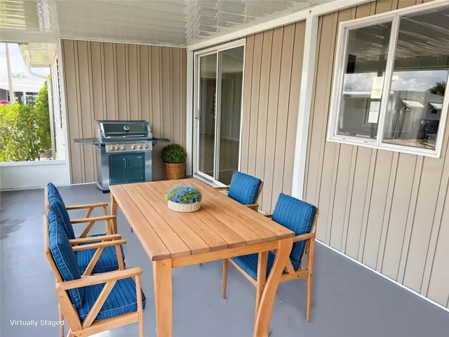 screened lanai
