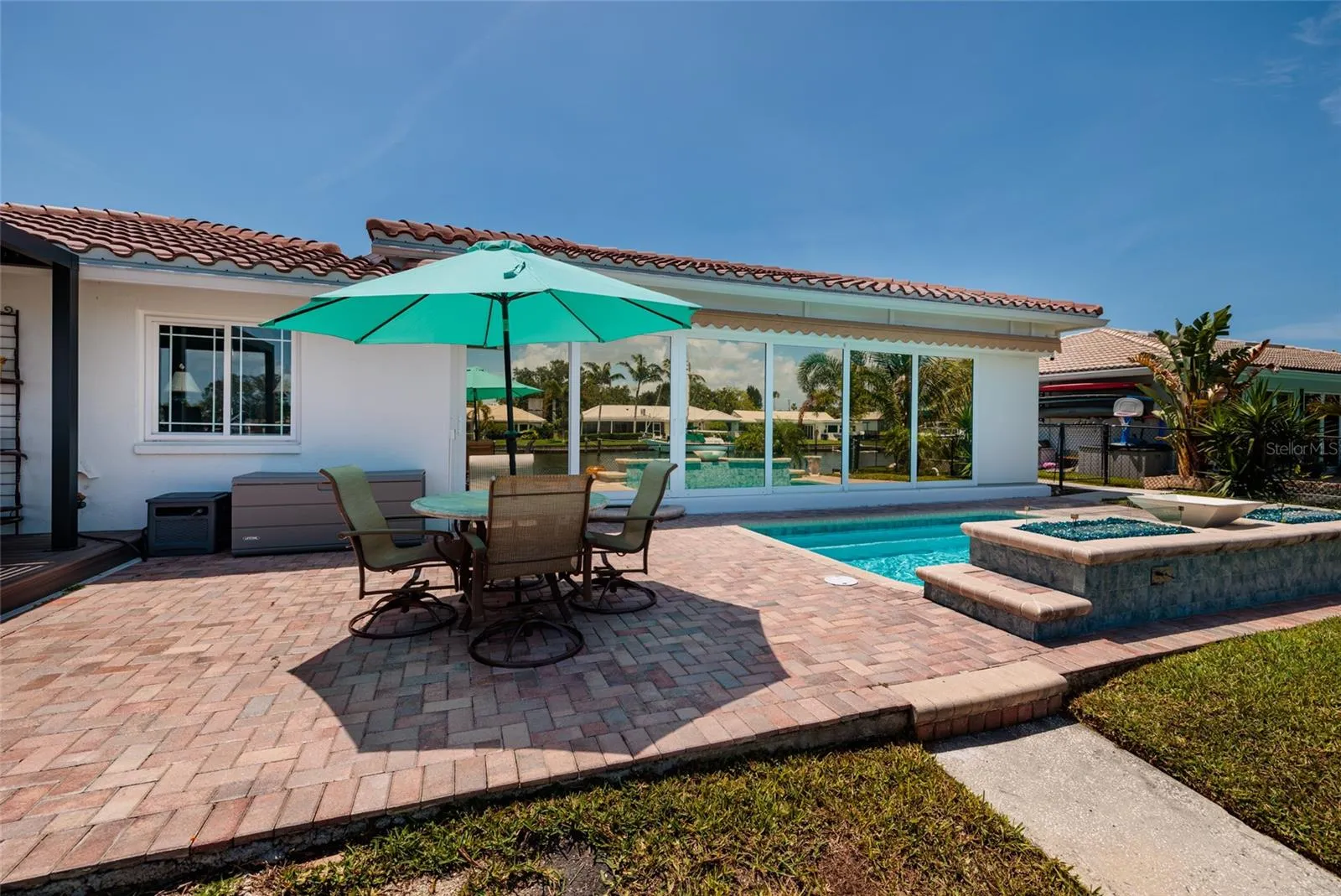 Exterior Back/Pool