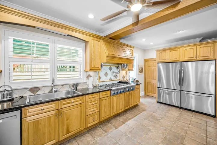 Your kitchen: 2 refrigerators, 2 ovens, 2 dish washers, perfect for any style of cooking.