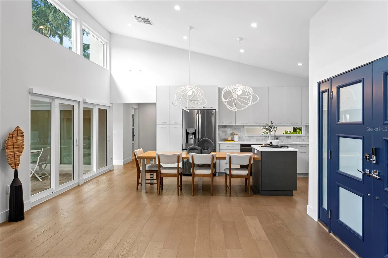 Seamless Indoor Outdoor Living