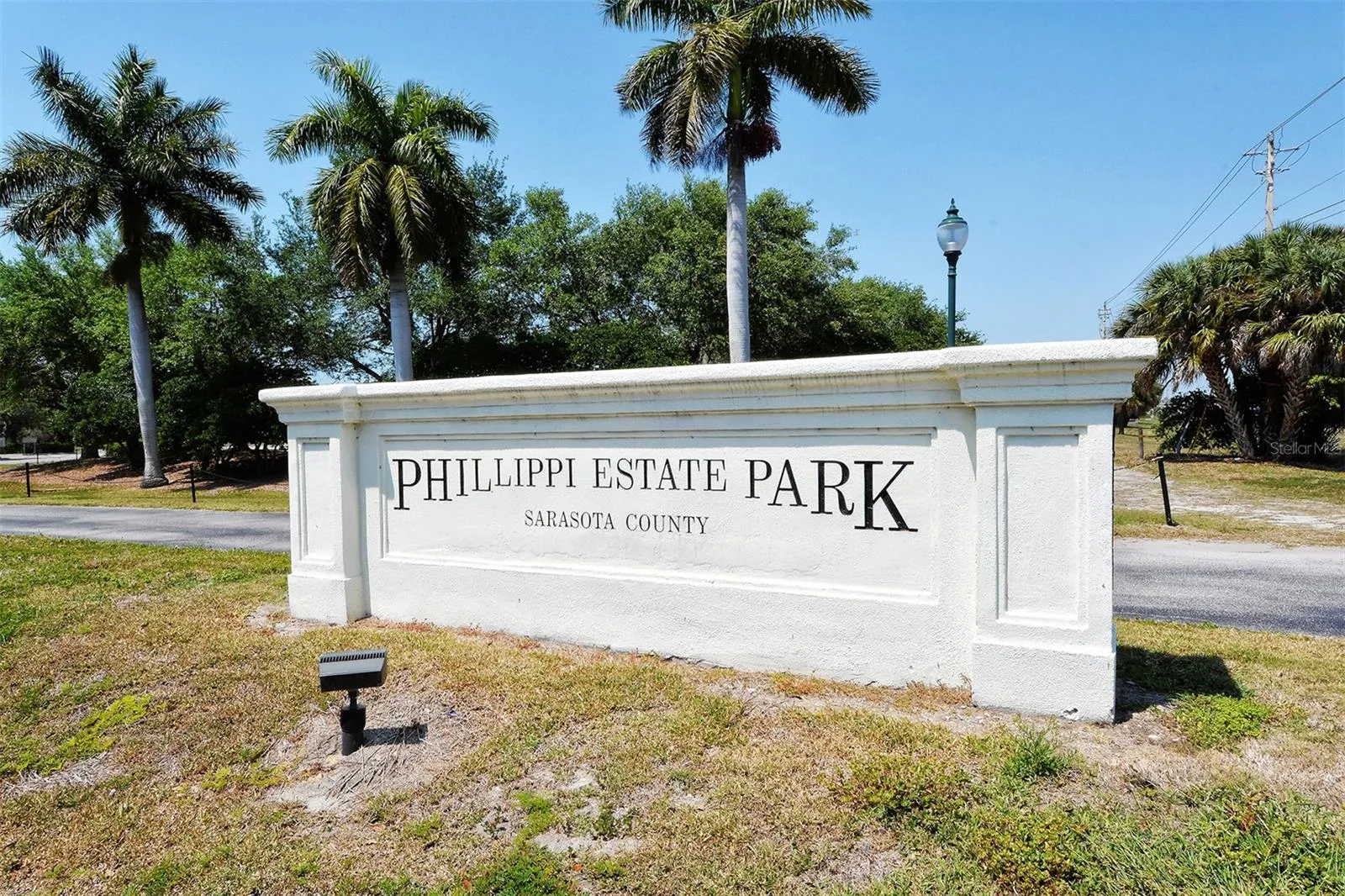 Nearby Phillippi Estate Park offers nature and recreation.