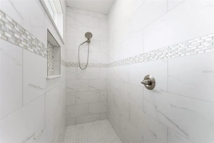 walk in primary shower