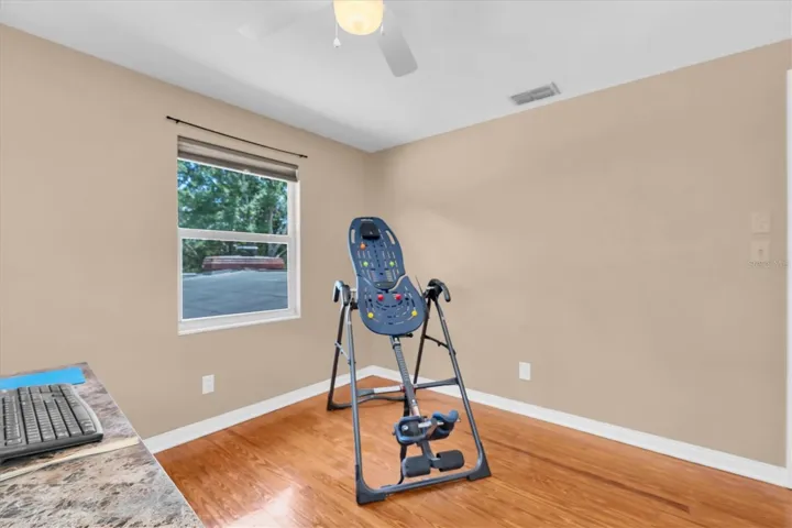 Upstairs Bedroom #3