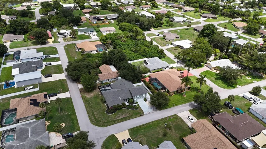Oversized corner lot