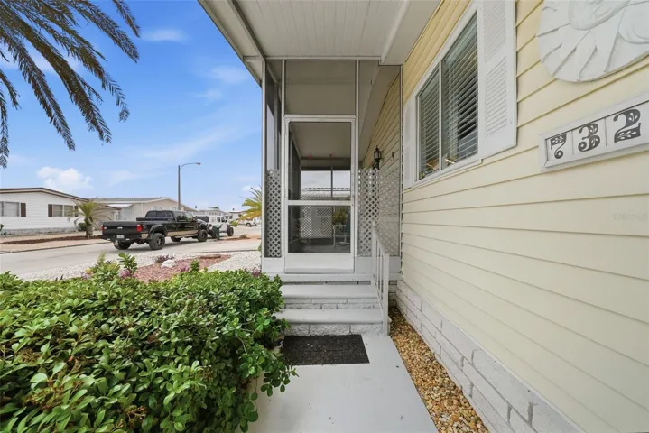 Lanai entry from outside