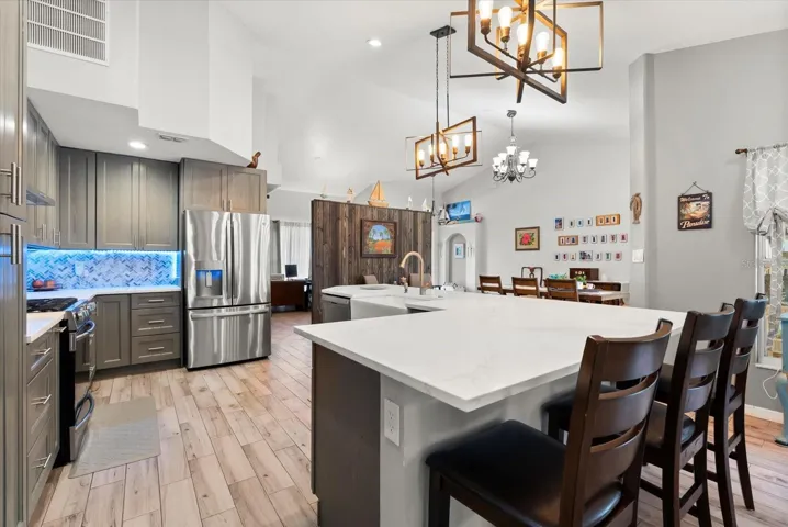 Breakfast Counter in the Kitchen