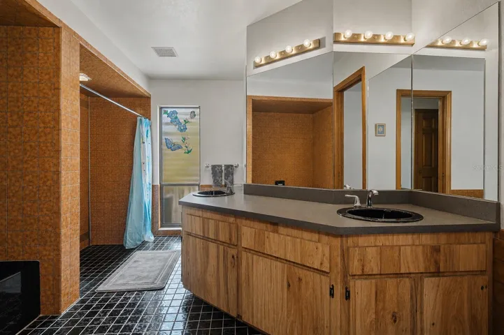 second bathroom