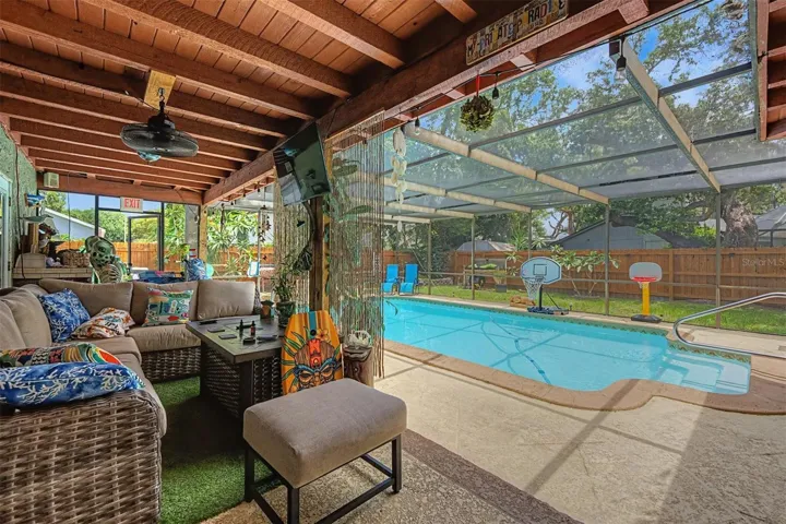 covered lanai