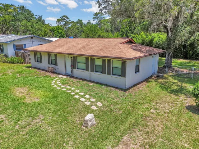Front view of home