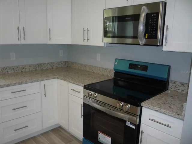 Frigidaire Stainless Steel appliances.